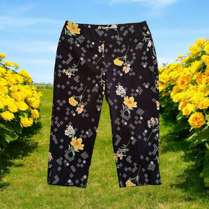Meera Lane Floral Cropped Pants Womens 14W Black White Flat Front Elastic Waist